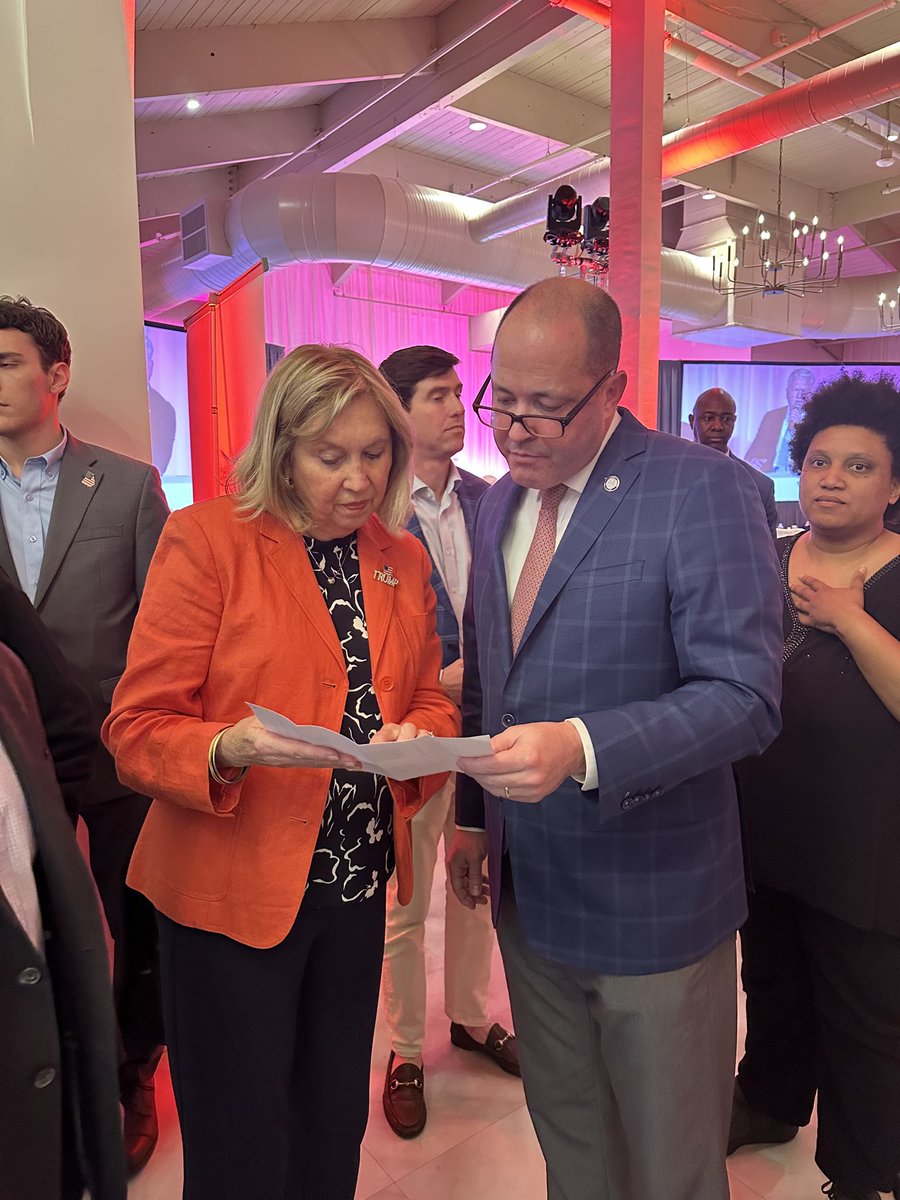 Chris Carr tweet media