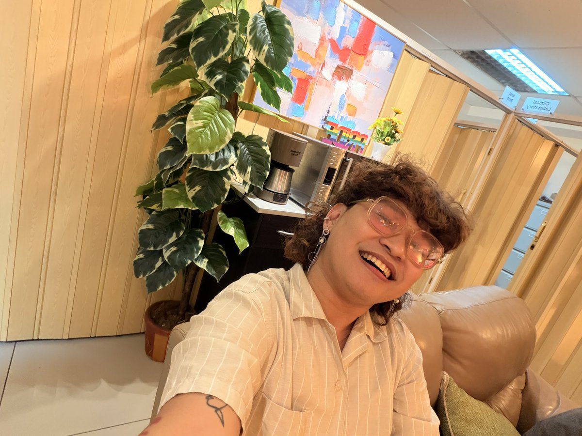 yourbossharvs tweet media