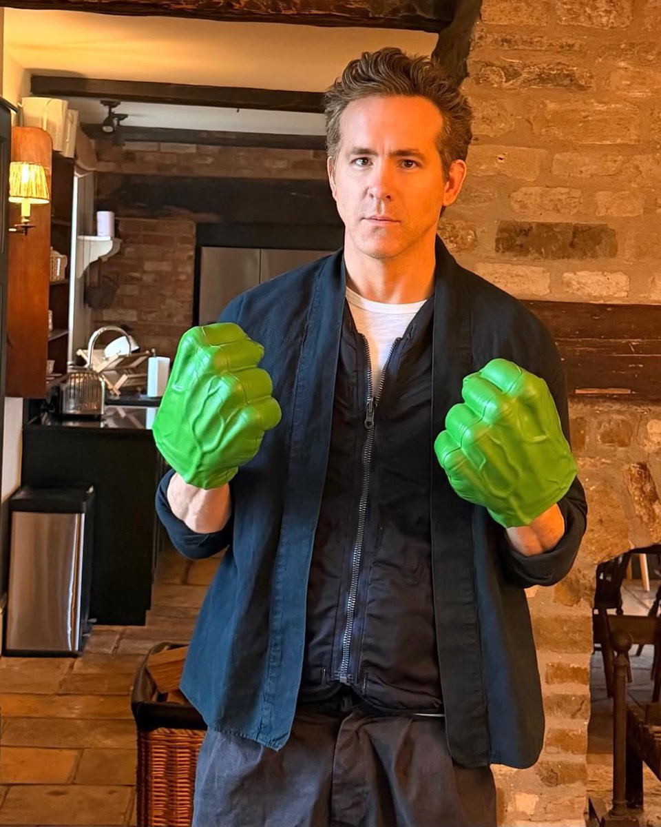 Cosmic Marvel tweet media