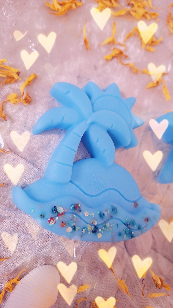 seatangles     * tweet media