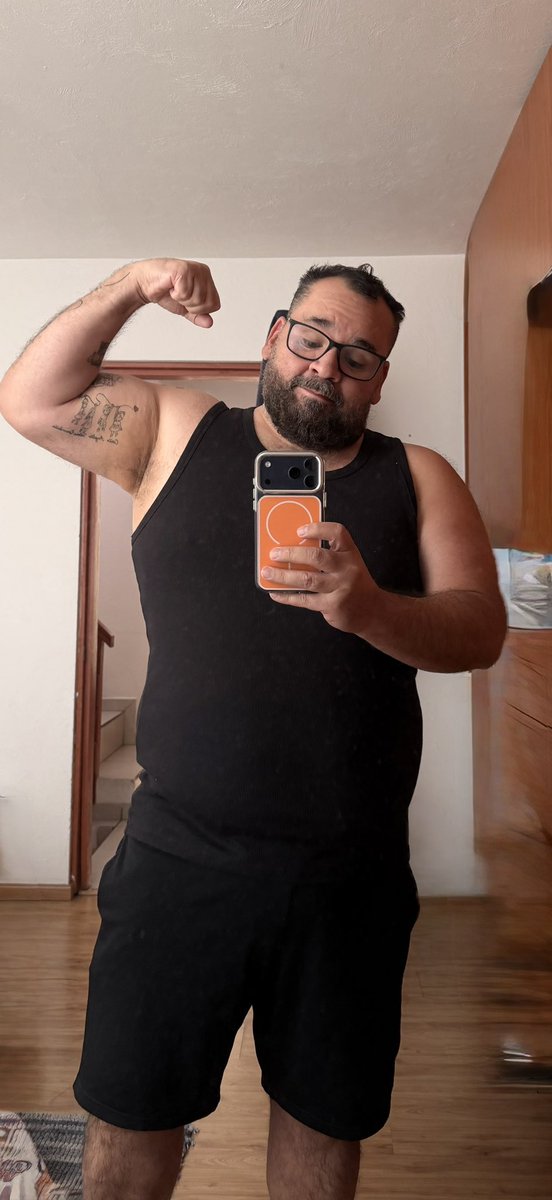 Micky 🍅 tweet media