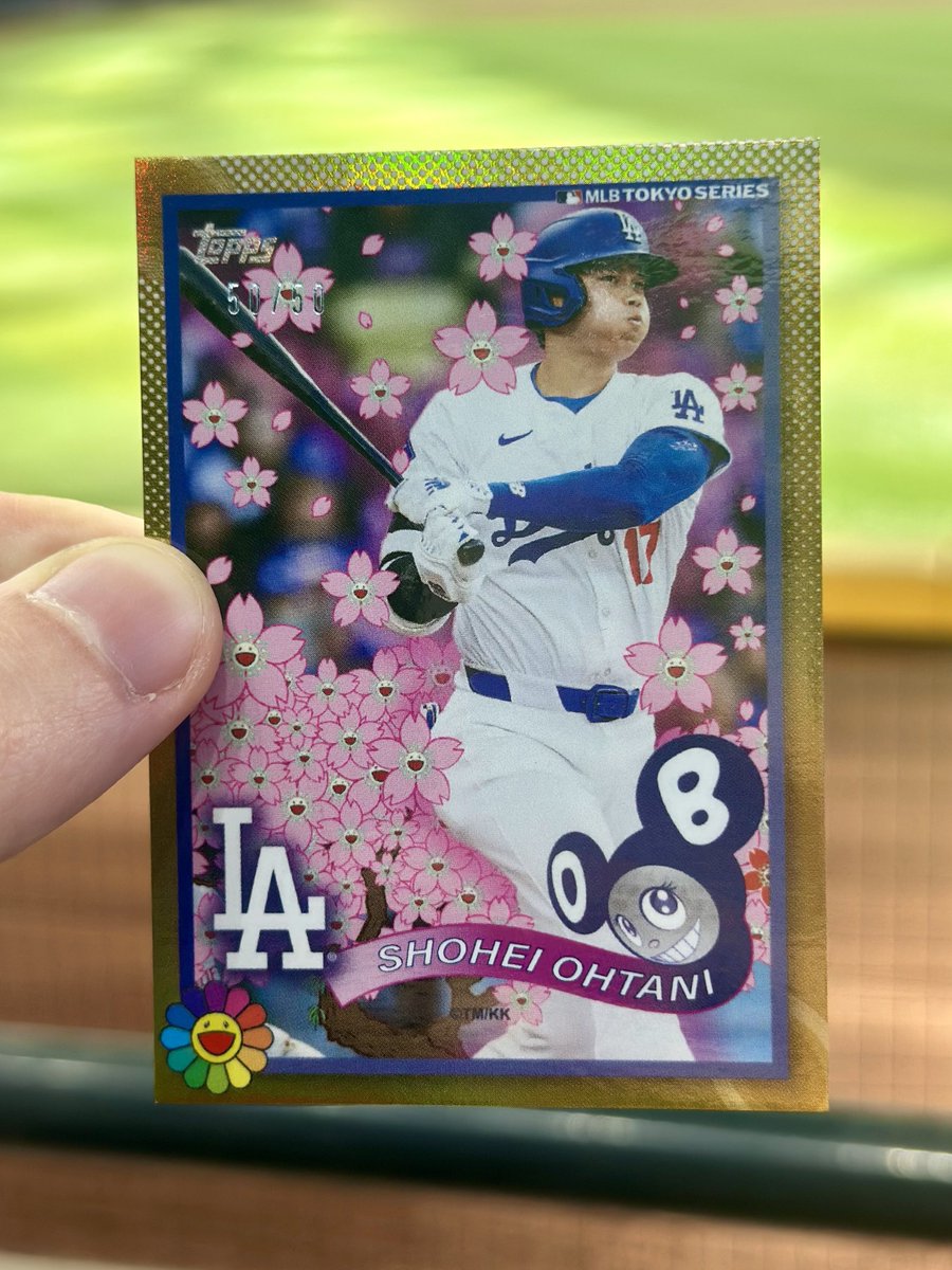 Topps tweet media