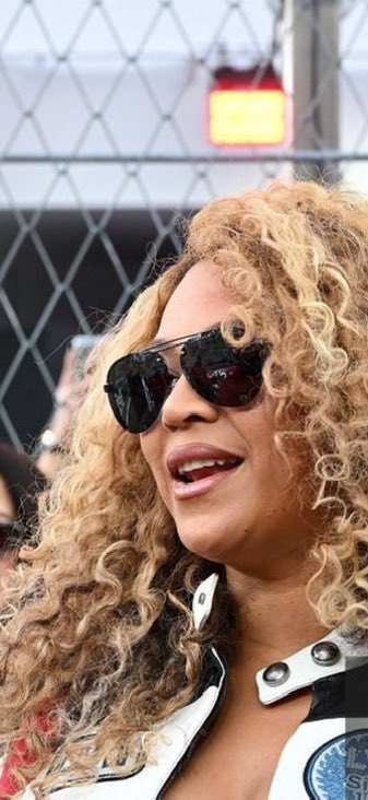 Sandy cheeks tweet media