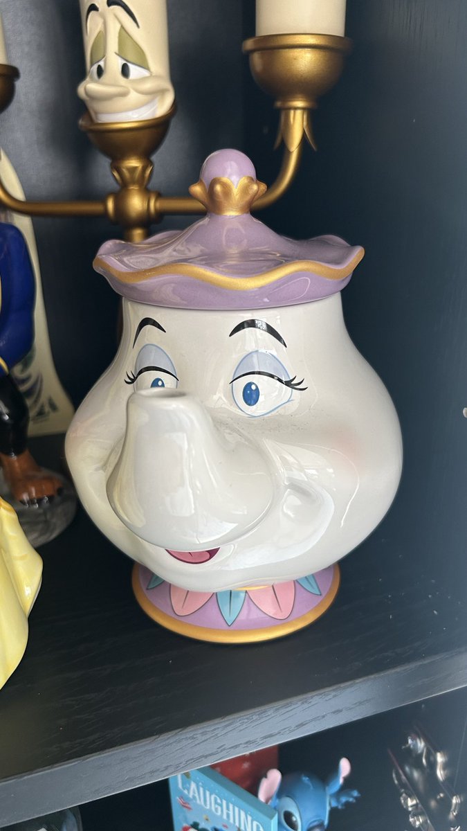 findingguori's tweet photo. Mrs. Potts was our final missing piece for the full BATB set

we recently started a collection of ride figurines, hence the teacup

and the Monsters Inc box set was the only way to get Boo, Roz, Celia, and Randall into the collection 😛 https://t.co/q6RxiTSqyf