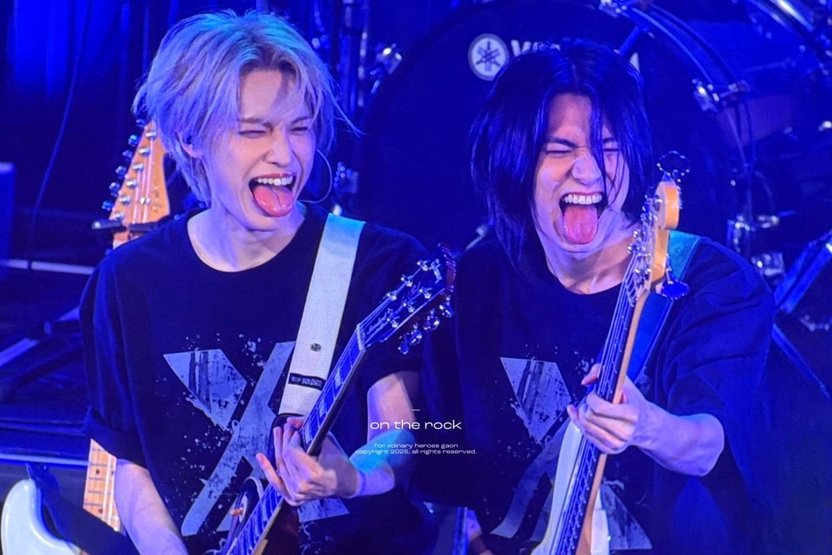 DEAD AND iv ☆ tweet media