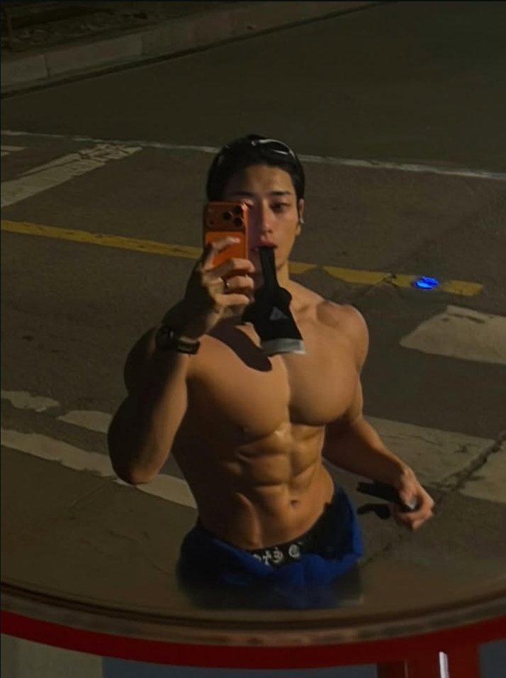 𝑺𝒆𝒂𝒏 tweet media