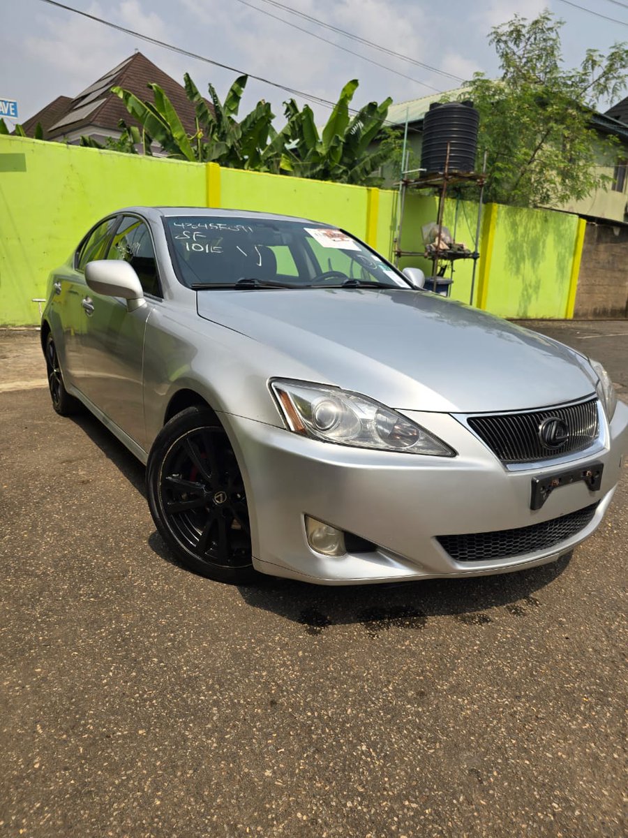 korede_dami's tweet photo. @XcessCars The 2008  Lexus IS250.
First body, good and neat interior,
All papers intact,buy and drive
Engine size: 6 cylinders turbo engine https://t.co/pK1xz3qcai