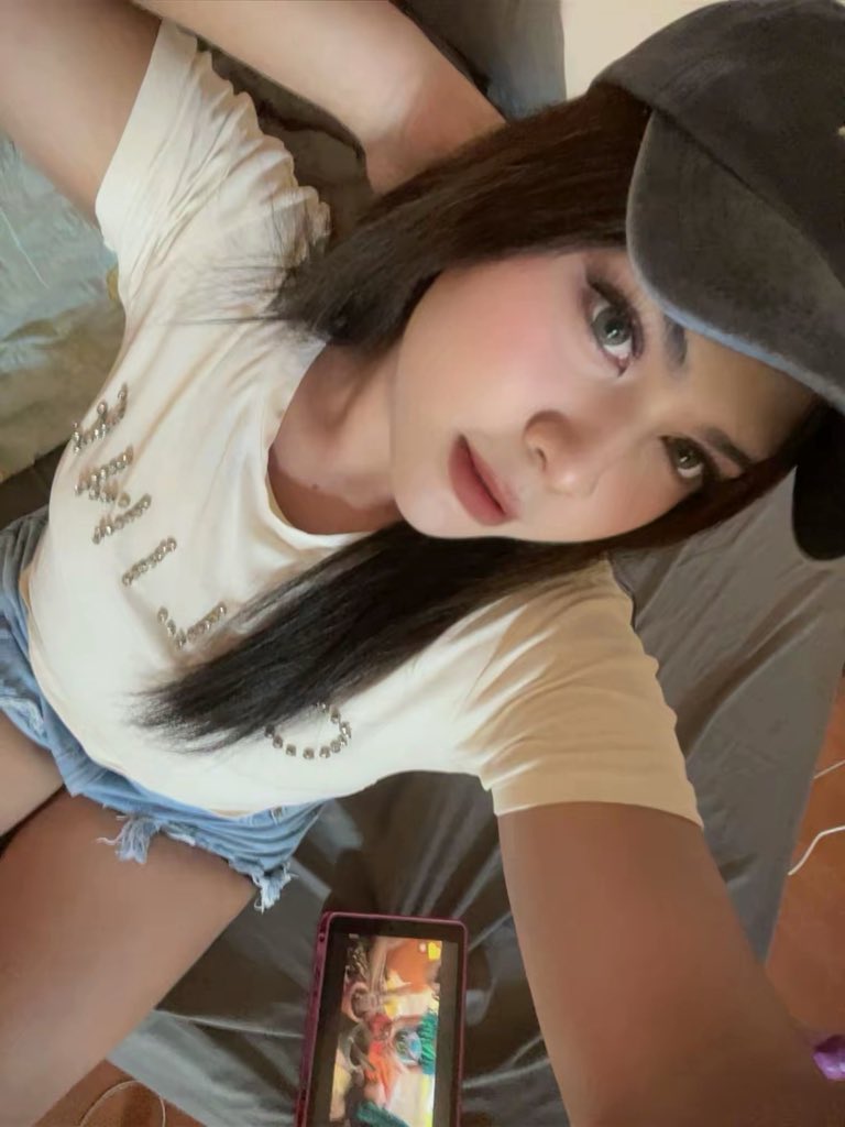 Ahlee_26 tweet media