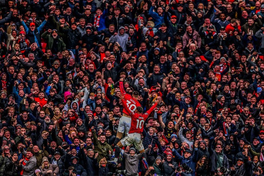 Lateriser12 tweet media