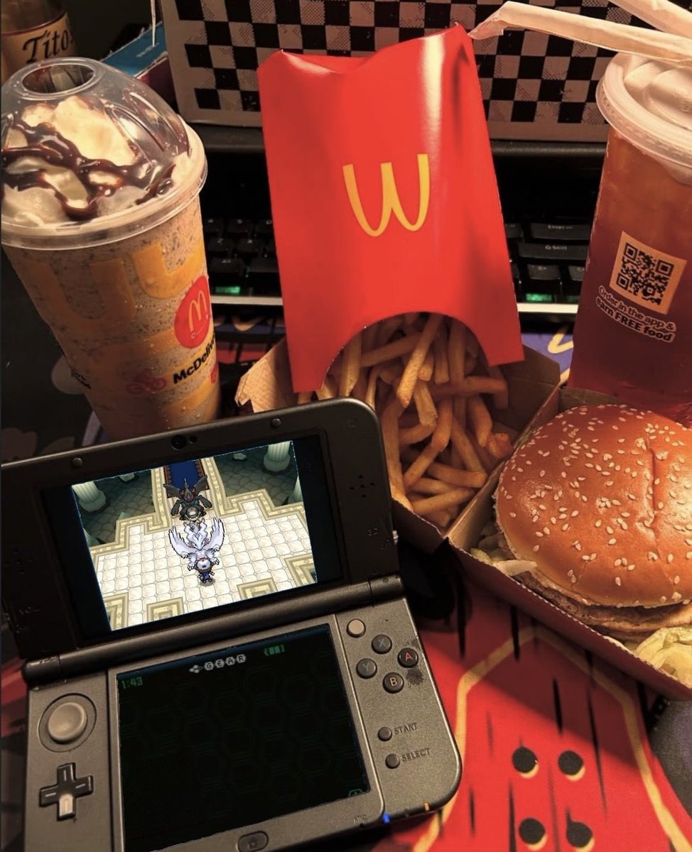 Out of Context Unova tweet media