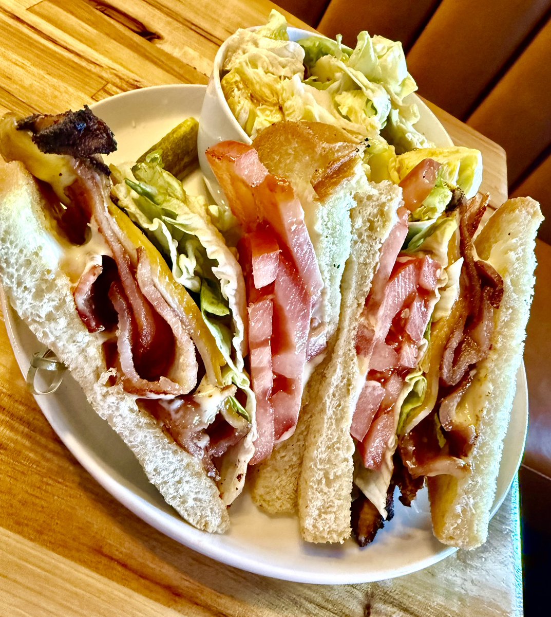 eatinglasvegas's tweet image. No. 69: Holy hotcakes! We finally listened to @ashtheattorney and made it to #ECHOTASTEANDSOUND for…wait for it…#brunch! 😉
Yes, the flapjacks are fab, but the chicken/blt/club might be even better. 🥪 😋🥞🍳
#themightyhavefallen 
@EatTalkRepeat 
#DTLV #MainStreet