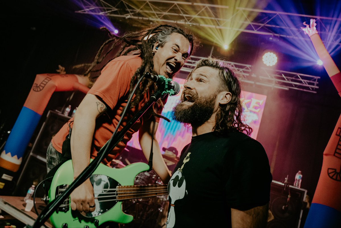 Chris DeMakes tweet media