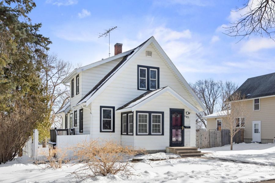 mnhometown's tweet photo. Hometown Realty Featured 2026 Property of the Week 12. 645 Hassan Street SE, Hutchinson, MN. MLS# 7021326.
#hometownrealty #hutchinsonmnrealtors #homesforsalehutchinson #housesforsalehutchinson #realestatehutchinson 
https://t.co/Pk5cVG7iRv https://t.co/ofkdQY5twB