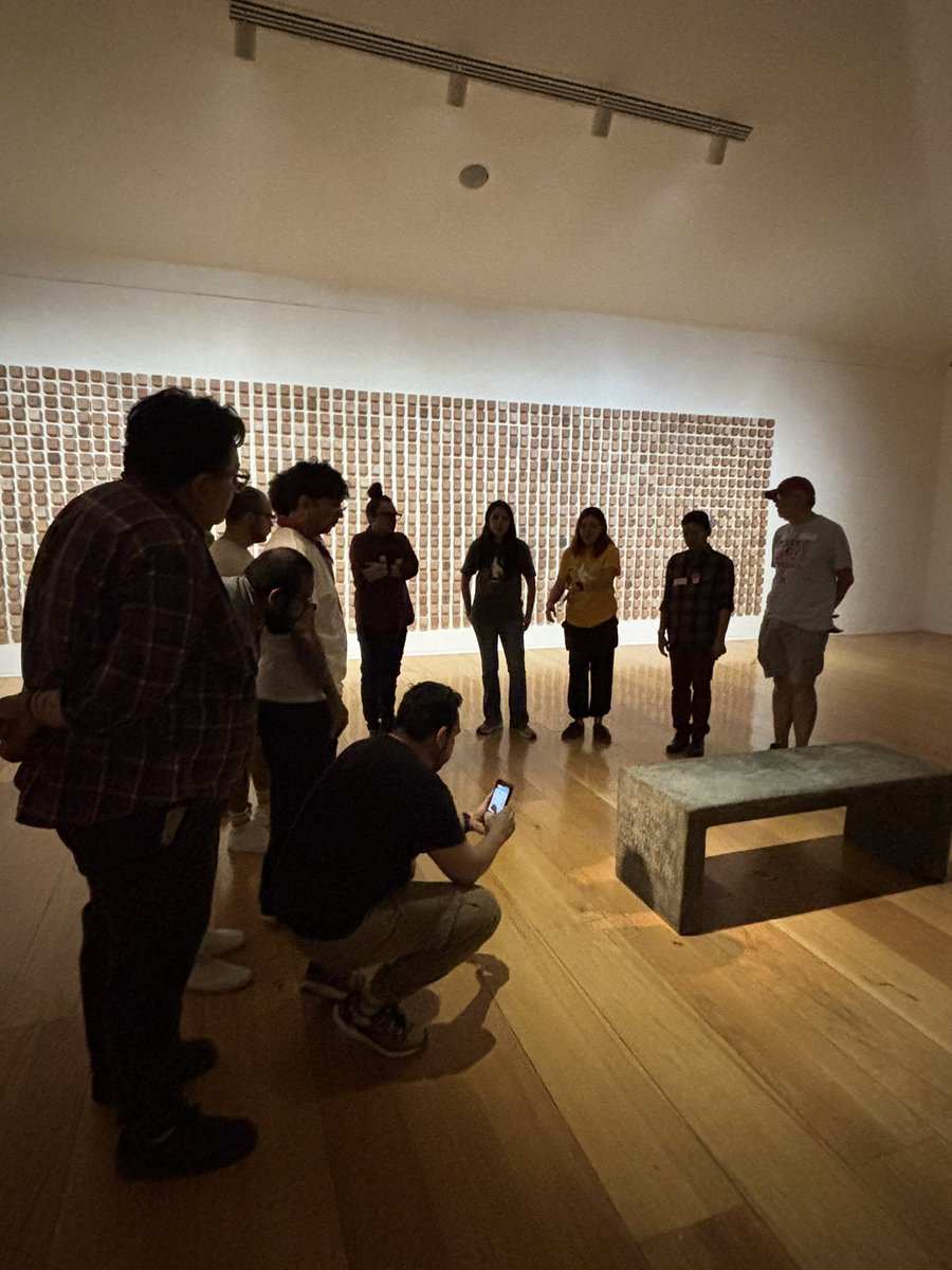 ars_queer's tweet photo. Gracias al @MuseoMARCO por la invitación a su exposición de Teresa  Margolles y sumarse a nuestro proyecto de recorridos culturales 🏳️‍🌈 https://t.co/T54rxjnQ3P