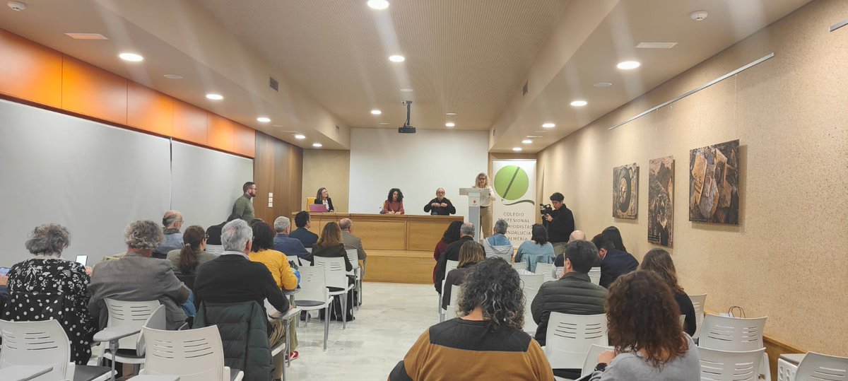 Lorena MejíasCastaño tweet media