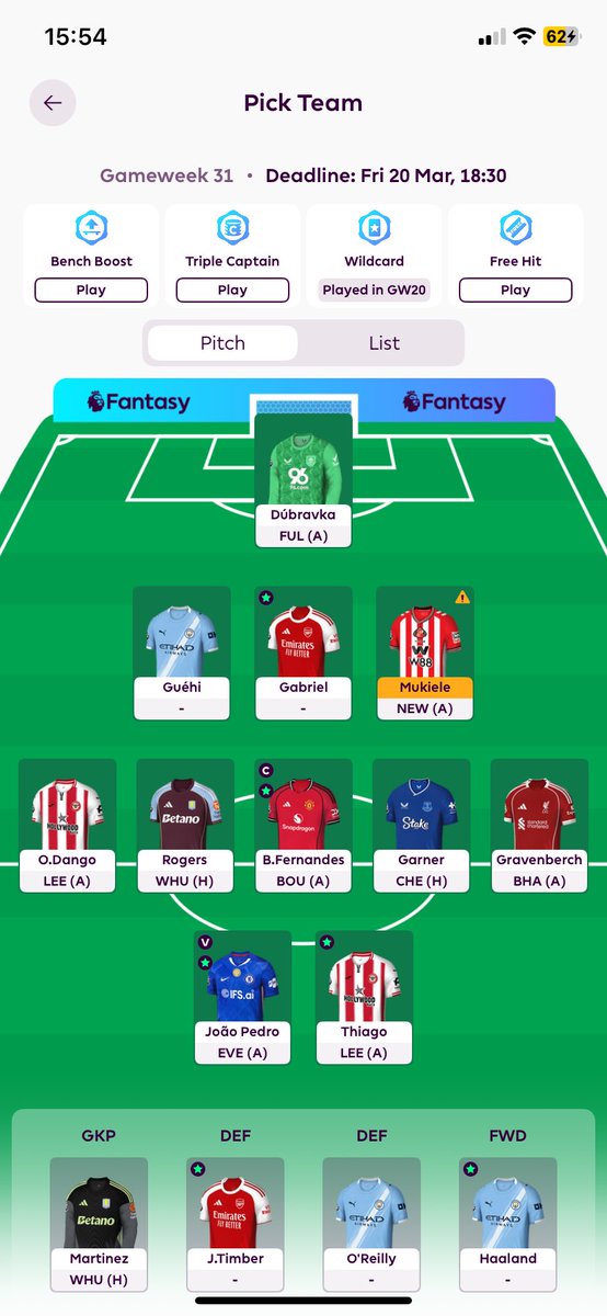 L0z14's tweet photo. @GianniButtice Trying to figure out GW 31 headache… help…
I’ll save FH though for 34 I reckon and don’t have a WC https://t.co/kJEQ1BxPdt