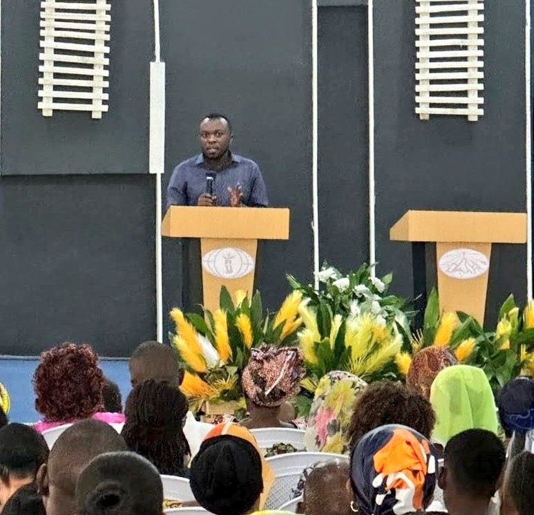 BugeseraDistr's tweet image. Kuri iki cyumweru, mu Mirenge itandukanye y’Akarere ka #Bugesera habereye ubukangurambaga mu nsengero, bugamije kwimakaza ihame ry'uburinganire #GAD, kurengera umwana no gushishikariza abaturage kubaka umuryango ushoboye kandi utekanye. 
Banibukijwe kandi gukomeza kwirinda ibiza.