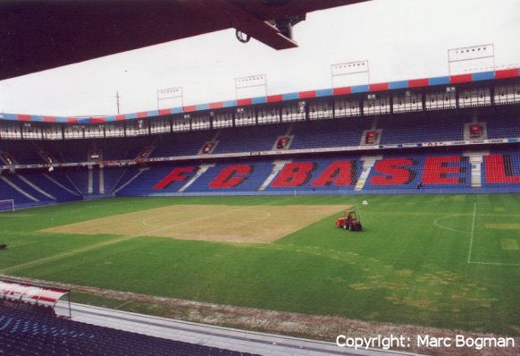 2001 Live tweet media