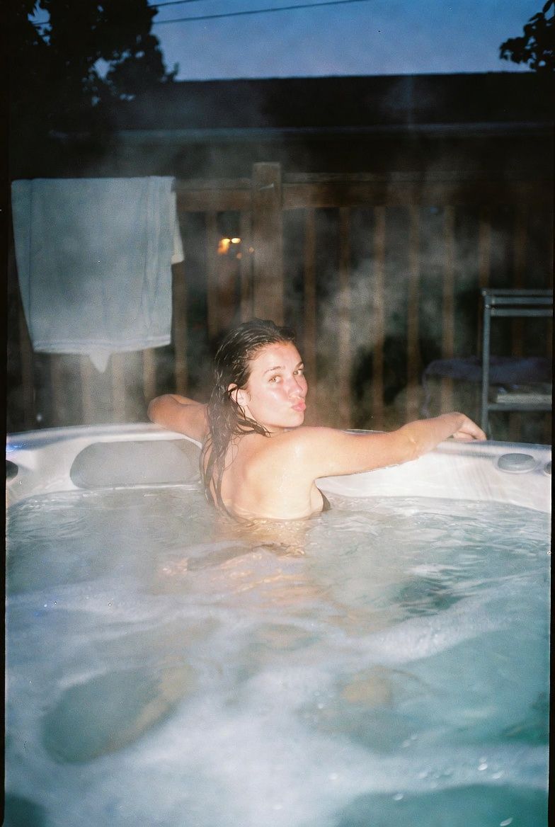 hottubsgw's tweet photo. Pretty sure the hot tub was meant for relaxing…
but somehow it keeps turning into trouble 😏
#HotTubLife #HotTubTime #BackyardSpa #SteamAndSoak #HotTubMoments #SpaNight #HotTubRelax #LateNightSoak #HotTubMood #WeekendVibes https://t.co/7aVDMGomqy