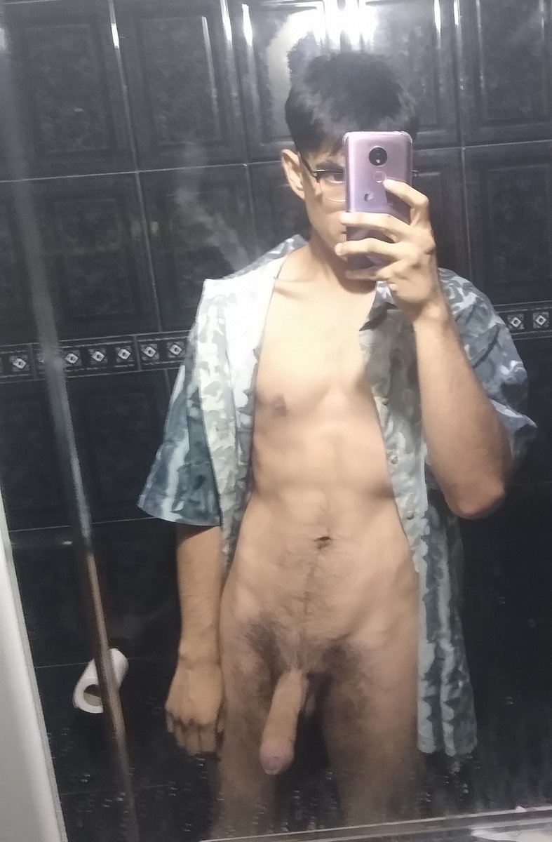 H16347H's tweet photo. A quien veo hoy en los @TAKISWINGER ? https://t.co/rngC74cxXn