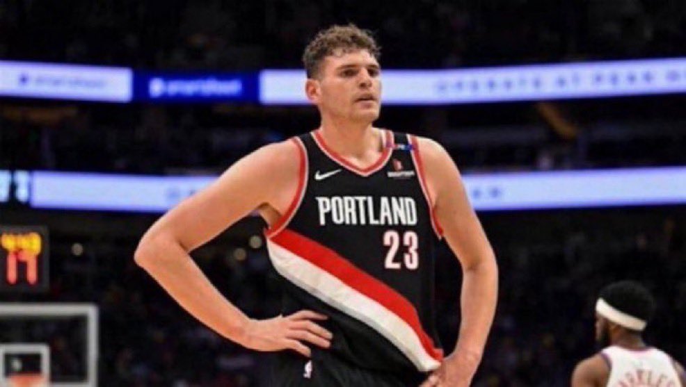 Alex Caruso tweet media