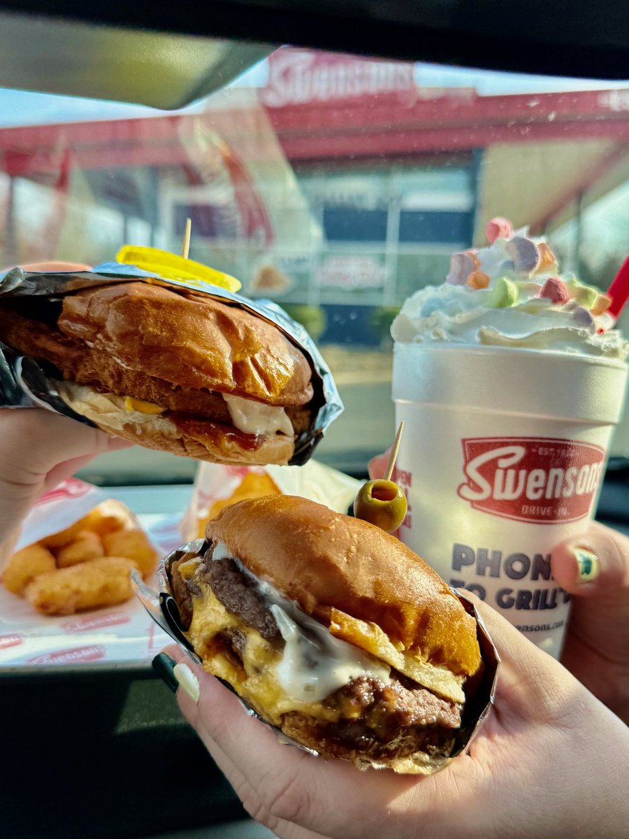 Swensons Drive-In tweet media