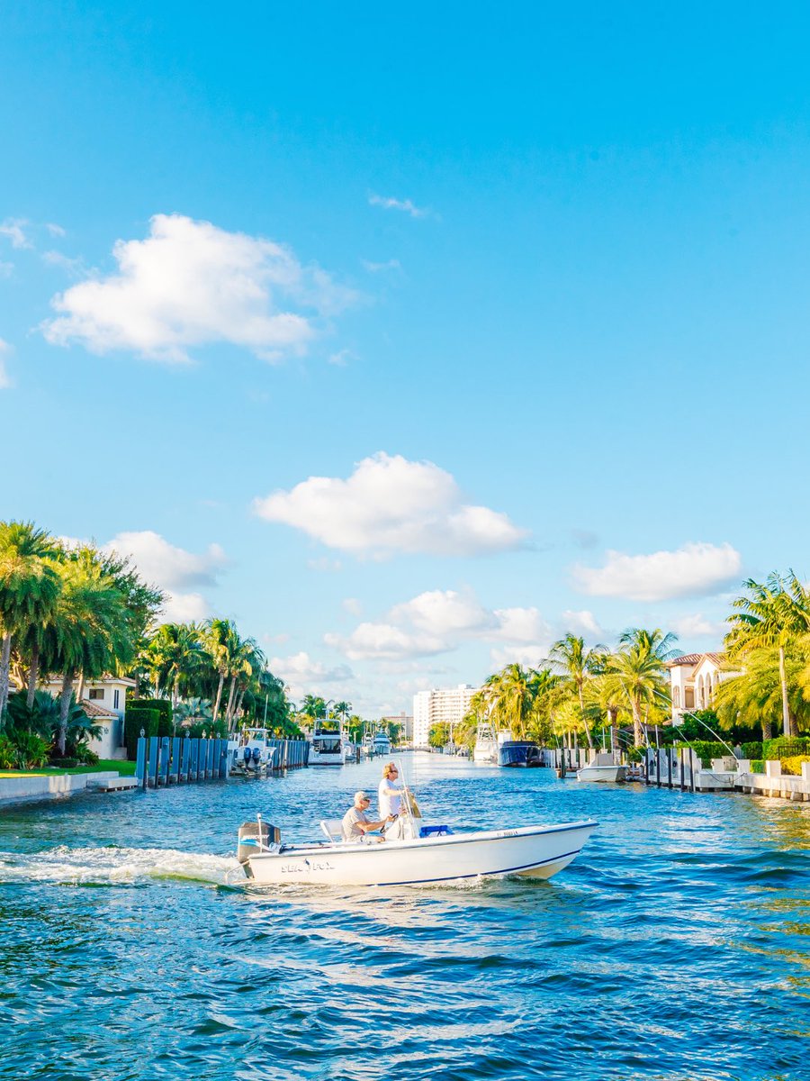 visitlauderdale's tweet image. Travel by boat. Splash by splash. 🌊

Glide through Greater Fort Lauderdale’s scenic canals and experience the city from its most relaxing perspective.

#boating #boatingseason #boatinglifestyle #waterways #broward