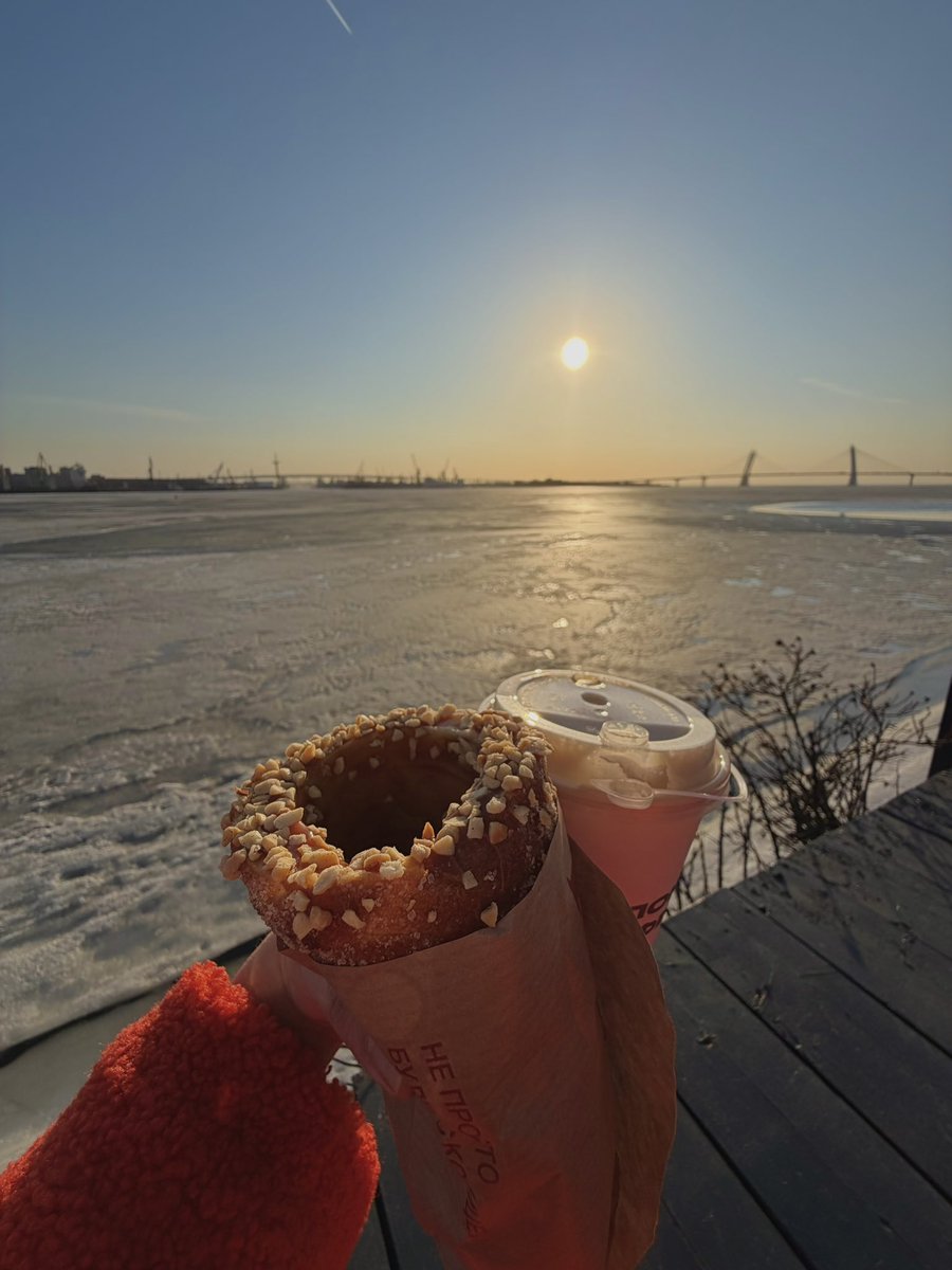 Miss Port tweet media