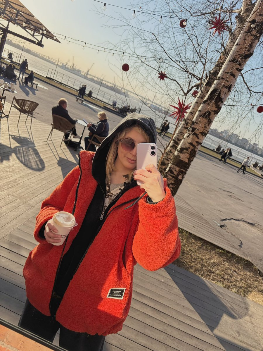 Miss Port tweet media