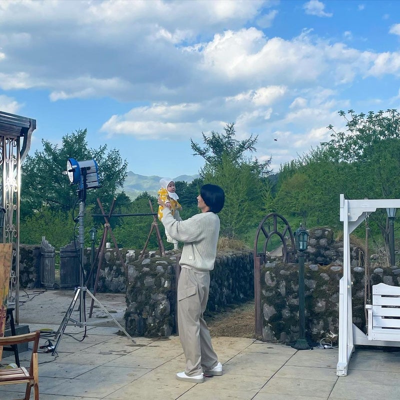 JaeyoungFp's tweet photo. Tell me who is the baby here??!
#김재영
#KIMJAEYEONG #キムジェヨン #金宰永
#kimjaeyoung #reflectionofyou https://t.co/Bo12HvkENH