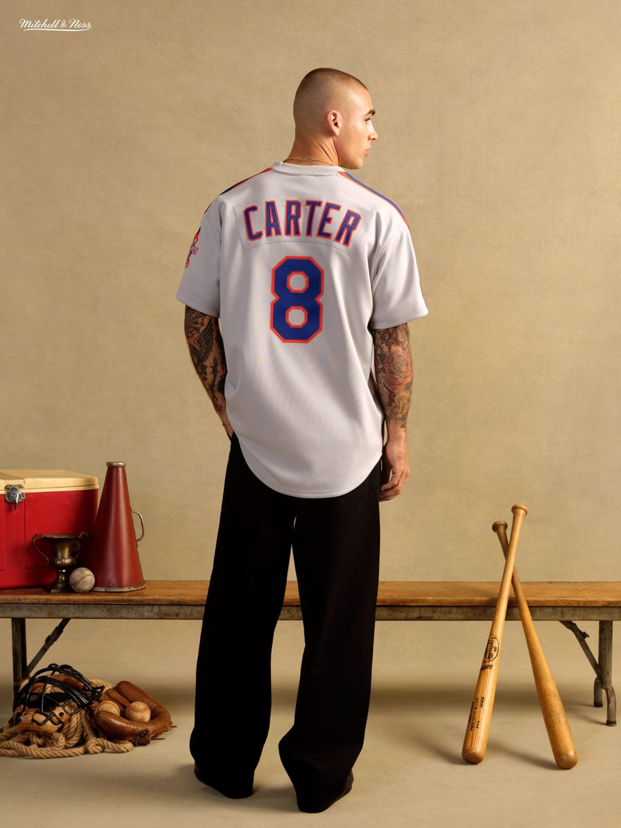 Mitchell & Ness tweet media