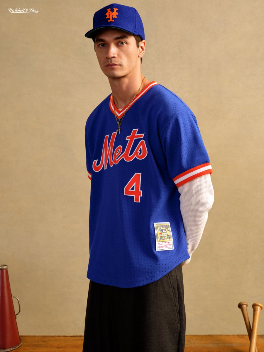 Mitchell & Ness tweet media