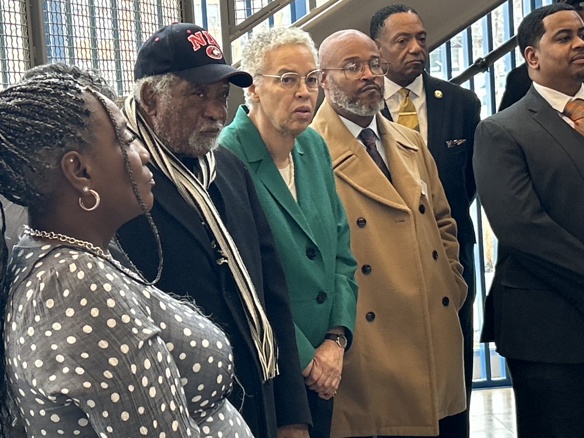 Mary Ann Ahern tweet media