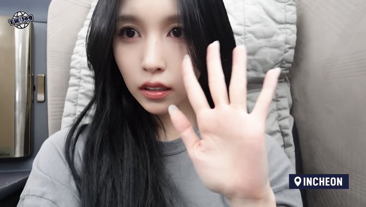 我早上在看的時候就在想，這跟之前好像沒差多少😂九年轉瞬而過

20170613                                20260107