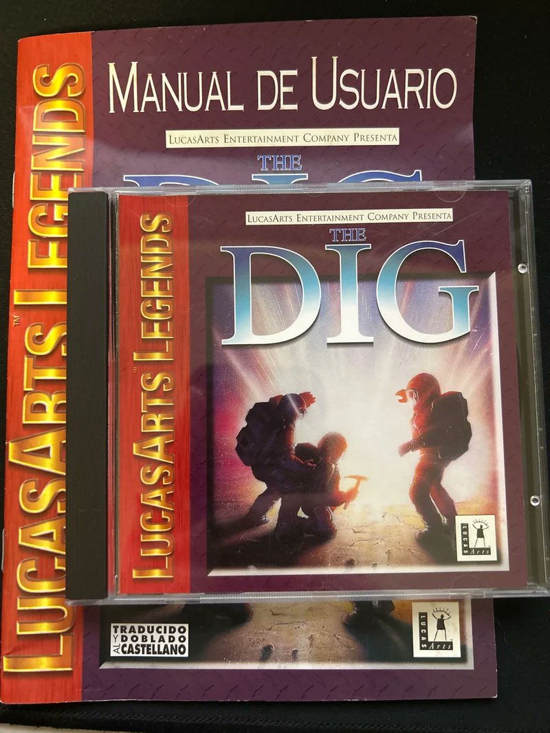 the1kaos's tweet photo. HILO: El videojuego que Steven Spielberg soñó… y LucasArts convirtió en obra maestra olvidada
The Dig (1995) – La aventura sci-fi más cinematográfica y misteriosa de los 90 🪐 https://t.co/MxtDxIYhlS