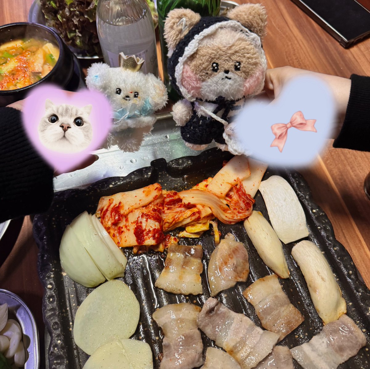 많이 울고난 후에는 조심해야되
삼겹살에 술마시다가 규니니를 불판에 구워버리는 이슈가 생길수도잇어,,,
