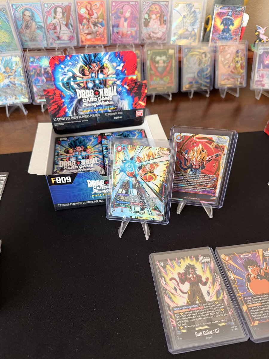 BritBrat tweet media