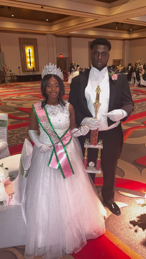 Home of the 🅿️elicans! 💙🖤 tweet media