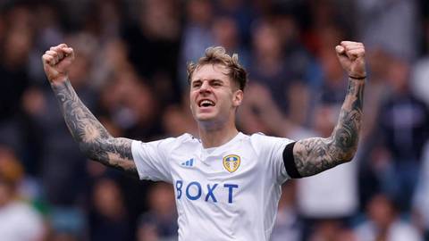 L.U.F.C~MOT 💙💛 tweet media