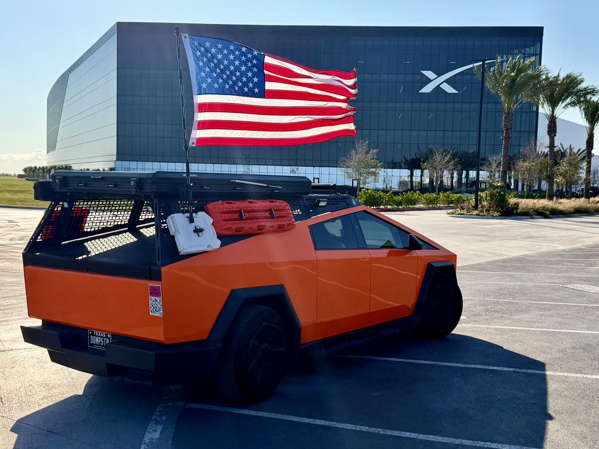 MrMoonBound 🍊📐 tweet media