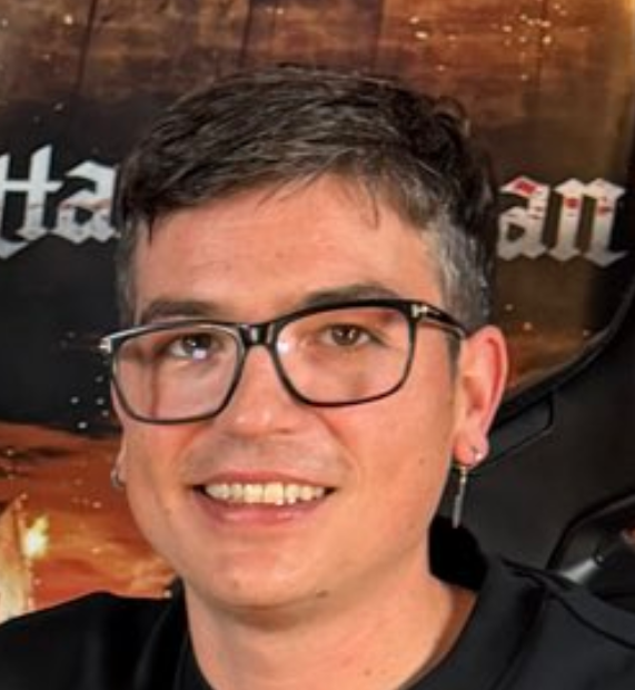 ElChonNegro's tweet photo. La cara de un cagón, ahora de repente teme a Kletus y borra todo rastro de videos que ha subido a YT durante tanto tiempo, le has puesto a parir como el que más CAGÓN. Y ponte derechas las gafas mameluco. #Kletusmaniacos #Viviendoenlacalle @Rimembahdashit https://t.co/MISMqcLs8d