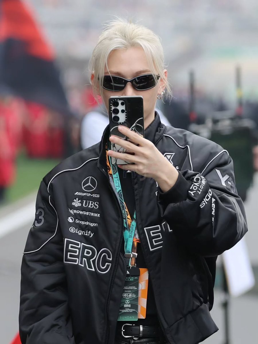fuzzcat's tweet photo. FELIX F1 CHINESE GRAND PRIX
#FELIX_F1_ChineseGP
#FELIXxAdidas https://t.co/QfhyShckZJ