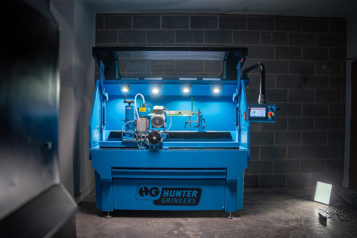 HunterGrinders's tweet photo. Our Amazon Hunter Grinder is fitted with built-in work lights, making it easy to operate even in low-light workshops #huntergrinders https://t.co/6eUoonG8oZ https://t.co/D8LYwvoFYN