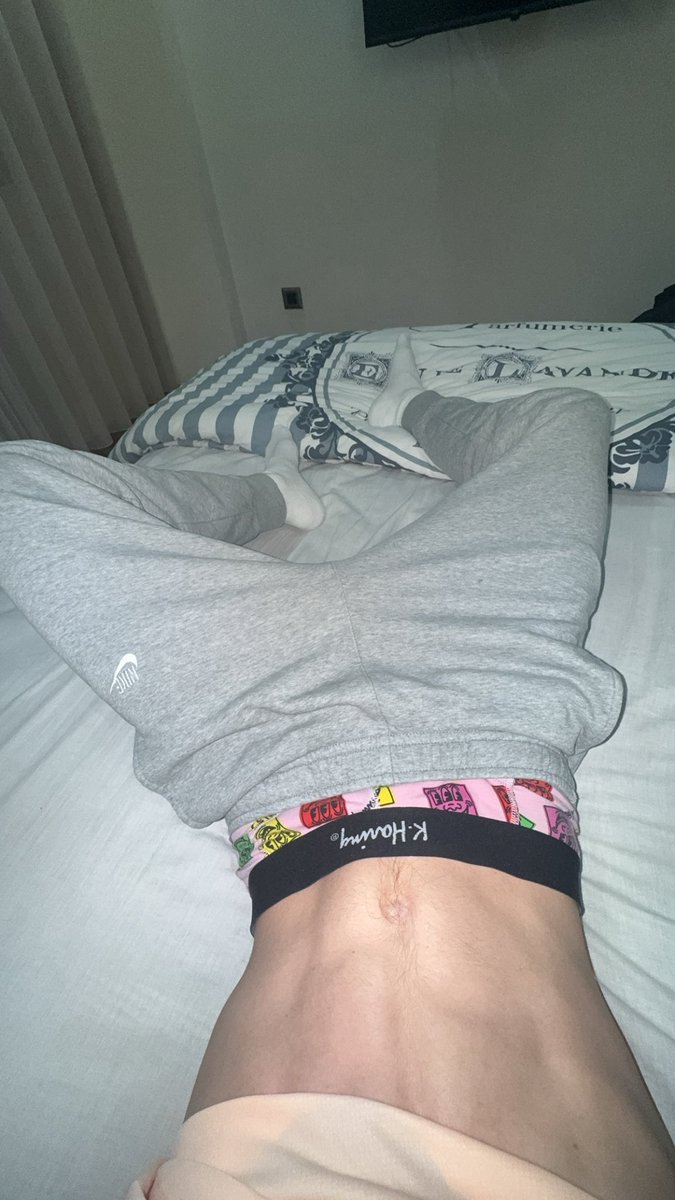 Mistral_Off tweet media