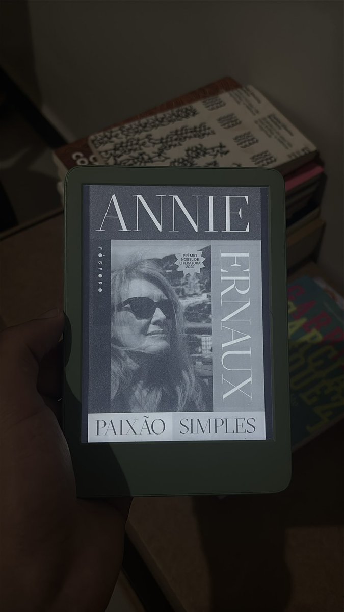 marcotwigs's tweet photo. Sou esse livro https://t.co/UjvQAFi0fp