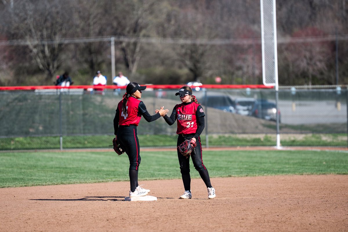 SIUE Softball tweet media