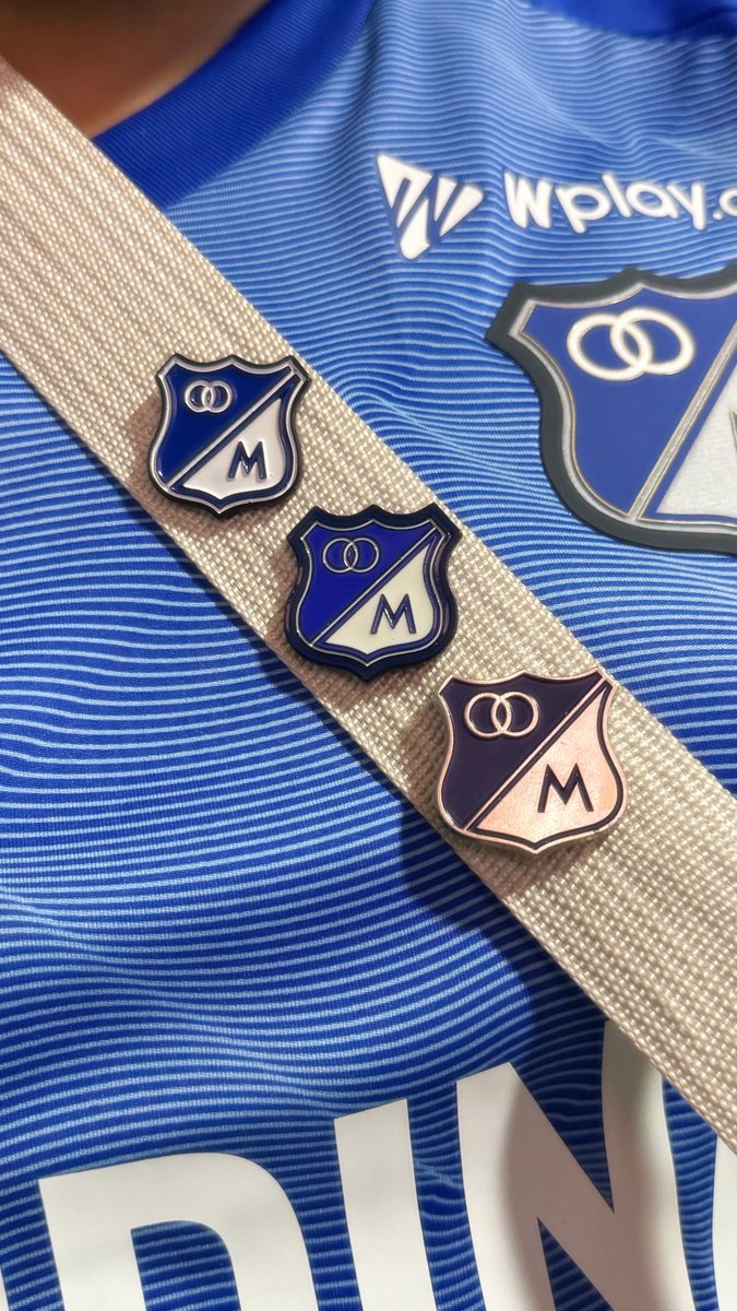 •🌻• tweet media