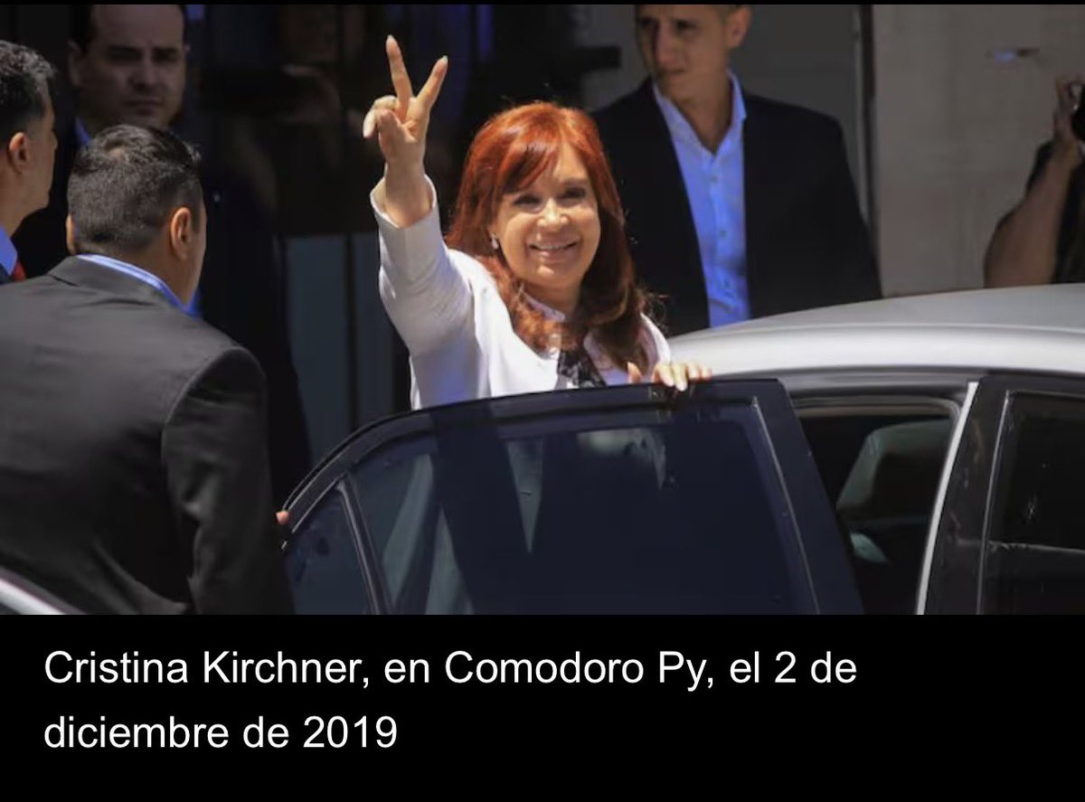 El día martes, vuelven a trasladar a la delincuente a Comodoro Py. 
Sigue rindiendo cuentas por el robo descomunal sucedido durante su Gobierno. 
Arranca algo de presencialidad en el caso de los “Cuadernos de las Coimas”.