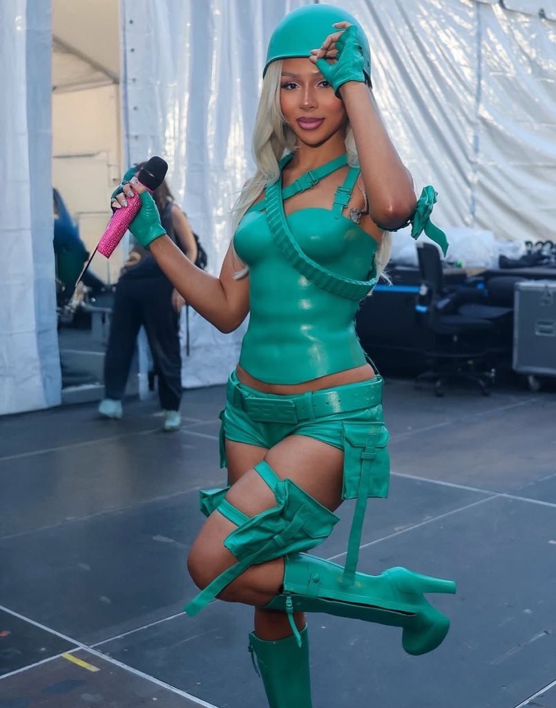 𝐋𝐮𝐧𝐚 🦂 tweet media