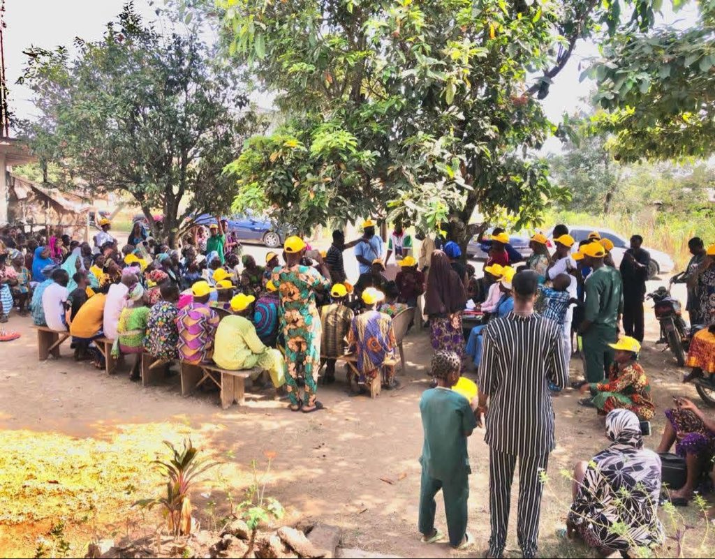 APC suffers Setback as Defectors Join ACCORD in  Boluwaduro

15-03-2026

ACCORD Ward 07, Eripa in Boluwaduro Local Government receives defectors from the main opposition party, ALL PROGRESSIVES CONGRESS (APC). The defections are based on Governor Ademola Adeleke's